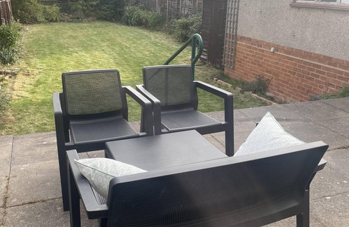 Luton House | 3Bed House, Sleeps 6 near Luton Airport w/Parking