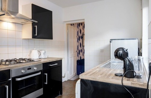 Stoke-on-Trent House | 3br-7guests-freeparking-pets-towncentre
