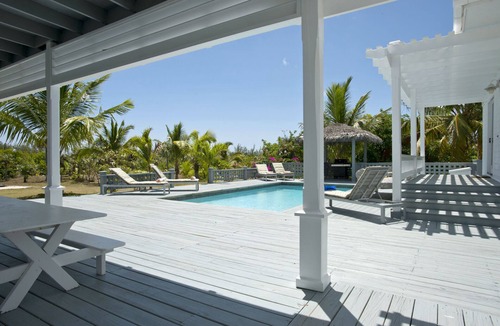 North Palmetto Point House | 4-Acre Estate on Banks Rd, House & Guest cottage, Pool, Calm Protected Beach