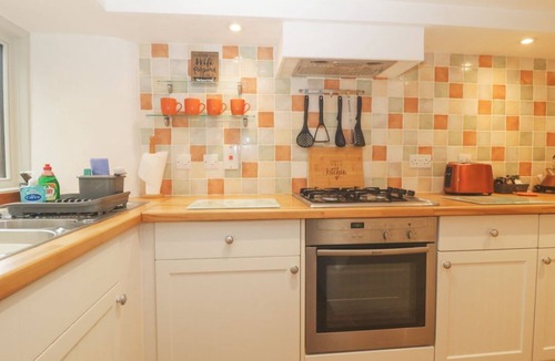 Down Thomas Cottage | 4 Barton Cottages by Plymouth.