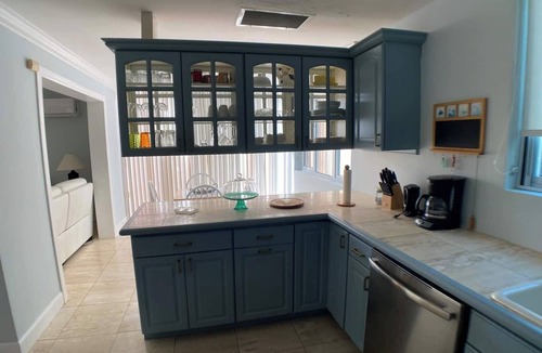Smith's Point House | 4 Be/3.5 ba Pretty Bahama Style Home on Blue Canal