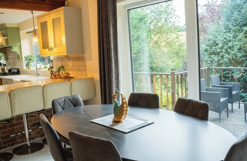 Bardsey House | 4-Bed House in Wetherby, sleeps 8, near York