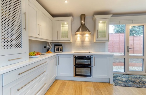 Caistor Cottage | 4 Bed in Caistor (oc-t30831)