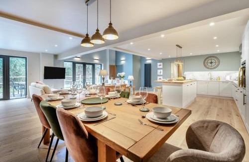 Ewhurst Green House | 4 Bed in Ewhurst Green oc-w31032