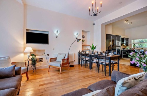 Newquay City Centre Apartment | 4 Bed in Newquay (oc-w29346)