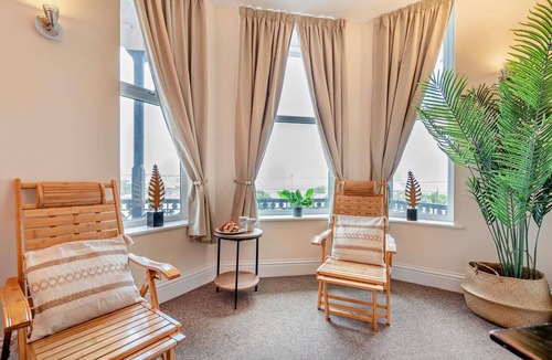 Newquay City Centre Apartment | 4 Bed in Newquay (oc-w29346)