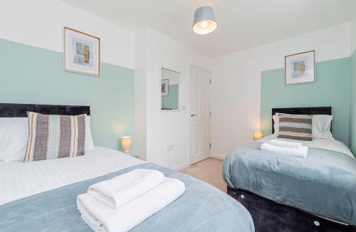 Totton House | 4-BedHaven in Fawley Perfect for ExtendedStays!