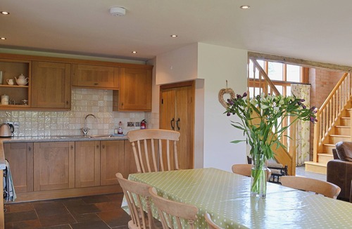 Whitchurch Cottage | 4 bedroom accommodation in Crimscote, near Newbold