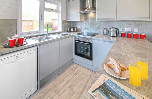 Milford on Sea Ski Chalet | 4 bedroom accommodation in Milford-on-Sea, Nr Lymington