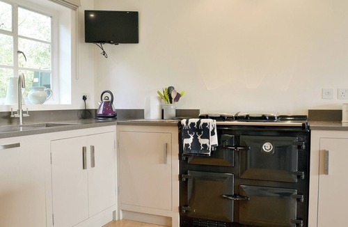 Burley Cottage | 4 bedroom accommodation in Burley, near Ringwood
