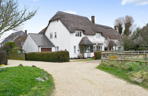 Wool Cottage | 4 bedroom accommodation in Wool, near Wareham