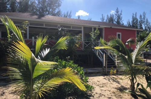Morgan's Bluff House | 4 Cozy -1 bedroom beach bungalows in tranquil Pleasant Harbour, Morgan’s Bluff