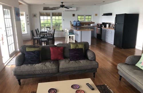George Town House | 4 Double Beds Water Front On Bone Fish Flats 10 min drive to George Town Exuma