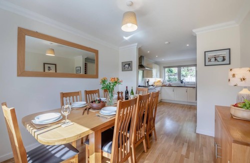 Swinton Cottage | 5 Bed in Swinton (oc-t32750)