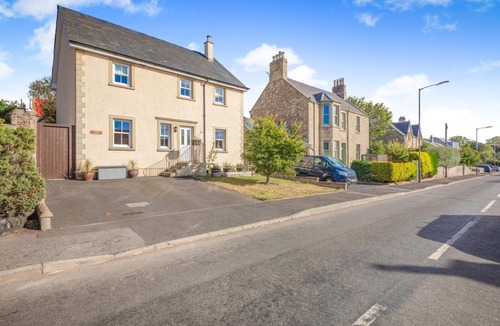 Swinton Cottage | 5 Bed in Swinton (oc-t32750)