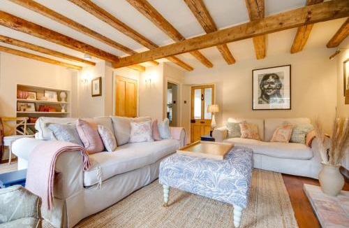 Wighton House | 5 Bed in Wighton oc-2179