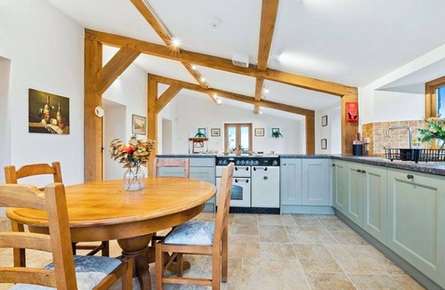Shepton Mallet Cottage | 5 bedroom accommodation in Shepton Mallet