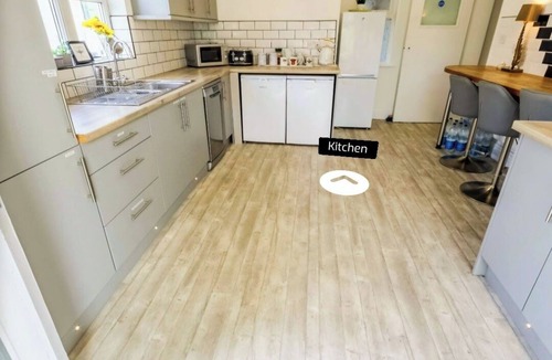 Hartlepool House | 5 double bedrooms all with en-suites, PPE room for offshore workers, games room