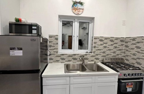 Great Exuma Cottage | 5 min walk or rent a bike to Turtle Beach