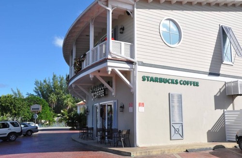 Westward Villas Subdivision Villa | 5Min Walk To BEACH/Cozy Townhouse #2 Near BAHA MAR