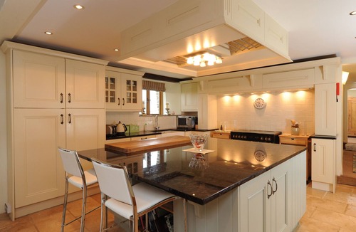 Torrington House | 6 bedroom accommodation in Torrington