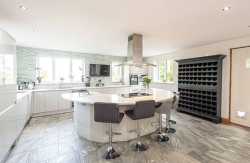 West Kirby Cottage | 6 bedroom accommodation in Caldy, near West Kirby, Wirral