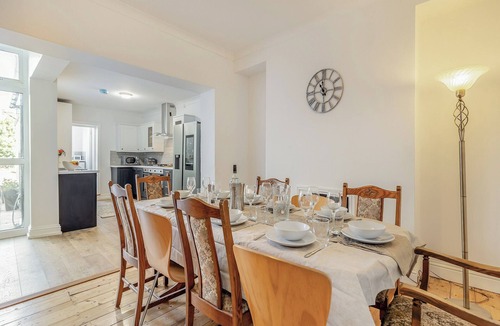 Ramsgate Cottage | 6 bedroom accommodation in Ramsgate