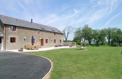 Bideford Cottage | 6 bedroom accommodation in Fairy Cross, Bideford