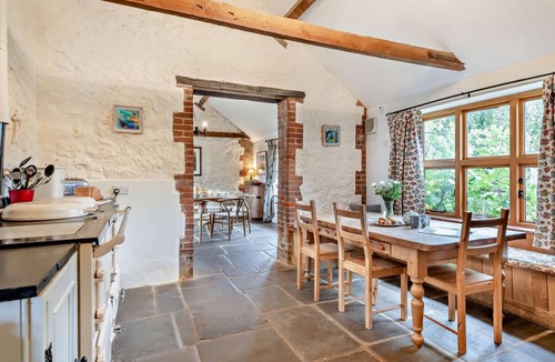 Hunstanton Cottage | 7 Bed in Ringstead (oc-f29155)