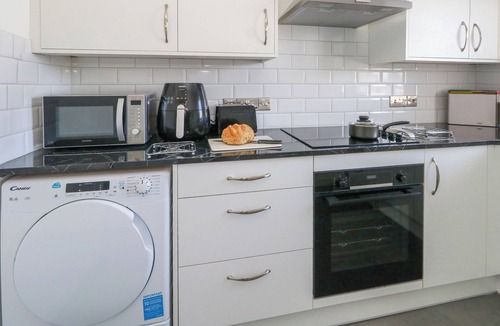 Southwell House | 74 REAP LANE, pet friendly, with a garden in Weston, Portland