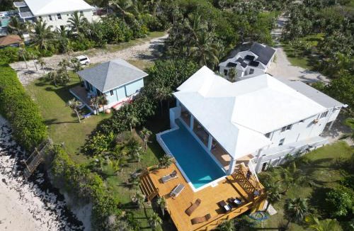 Double Bay Villa | 8 Bedroom Ocean Front in Eleuthera Double Bay with pool