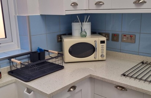 Haydock House | 8 Guests - Free Parking - Full Equipped House