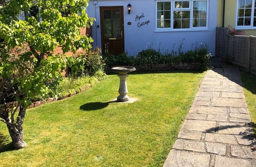 Hordle Cottage | A beautiful cottage in the heart of the New Forest and a short drive to beaches