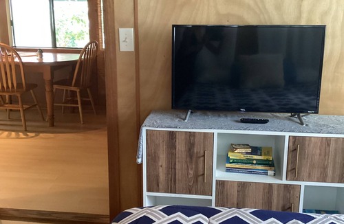 Kehena Cottage | A Blissful Retreat in the Heart of Seaview - 5 minutes from the beach!