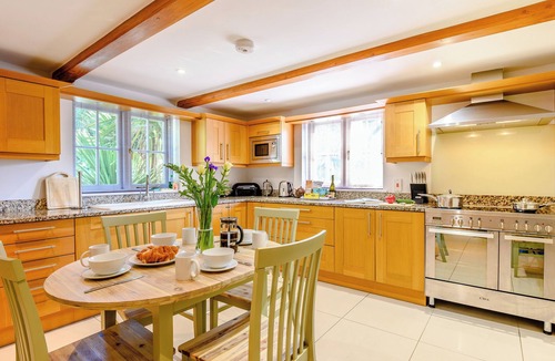 West Lulworth Cottage | A charming yet contemporary thatched cottage close to Lulworth Cove.