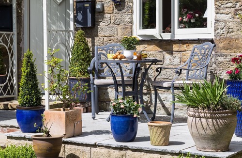 Crich Cottage | A delightful stone property that has a traditional countryside charm.