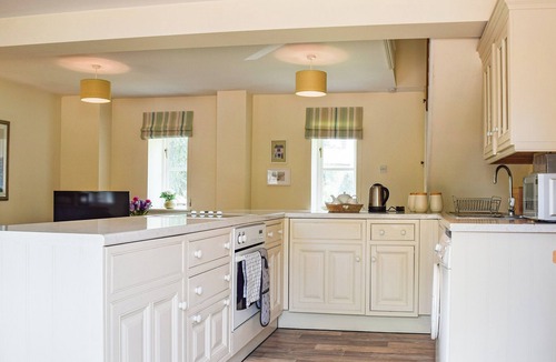 Clifton Reynes Cottage | A lovely country cottage located in a peaceful village.