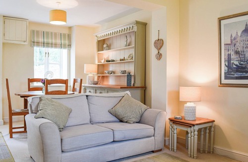 Clifton Reynes Cottage | A lovely country cottage located in a peaceful village.