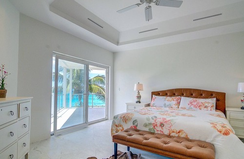 Westwind Apartment | A LOVELY New Beachfront Listing in The Bahamas! 2W