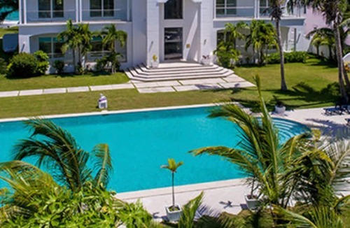 Westwind Apartment | A SCENIC New Beachfront Listing in The Bahamas! 3W