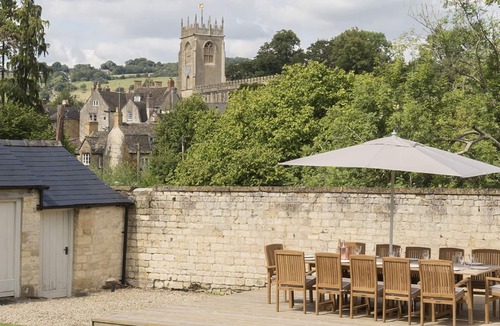 Winchcombe Cottage | A sudeley castle cottage that sleeps 14 guests in 7 bedrooms