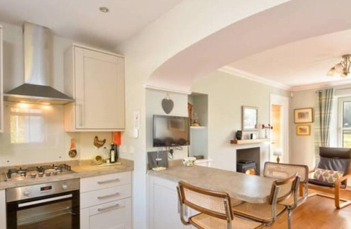 Tomatin Cottage | A Traditional Cottage, family friendly with large garden in private grounds.