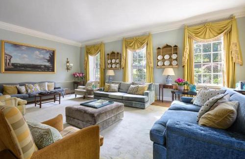 Saffron Walden House | Abbey House by Group Retreats