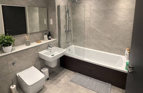 Chinatown Apartment | Albert Dock Luxury Penthouse – Walk to Liverpool ONE