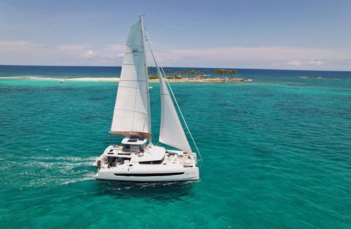 Staniel Cay Boat Rental | All inclusive Luxury Sailing Charter Catamaran With Crew 4 bedrooms 8 guests.