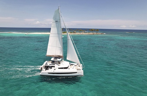 Nassau Boat Rental | All Inclusive Luxury Sailing Catamaran W/captain & Chef 4 bedrooms 8 guests.