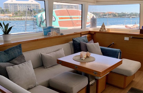 Nassau Boat Rental | All Inclusive stay on luxury catamaran AMURA with captain and chef