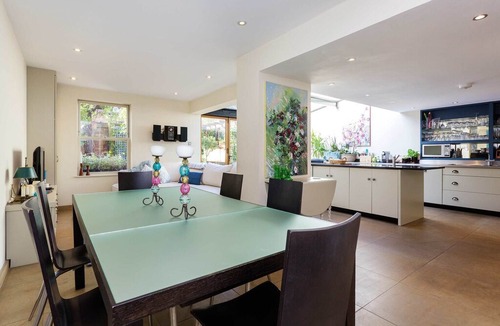 St. Johns Wood House | Amazing 4 bedroom home, sleeping 7 in luxurious St. John's Wood - (Veeve)