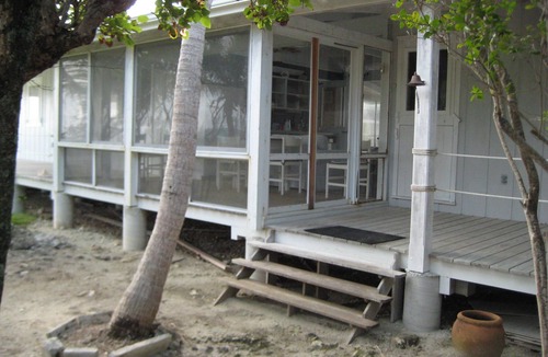 Man O War Cay House | Amazing Beach & views- Lyme Hall