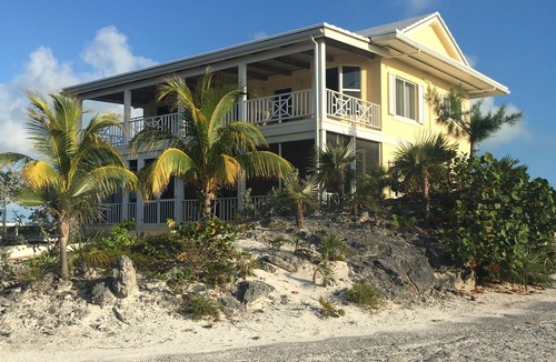 William's Town House | Amazing Tropic Of Cancer Beach Area Enjoy Sea Breeze